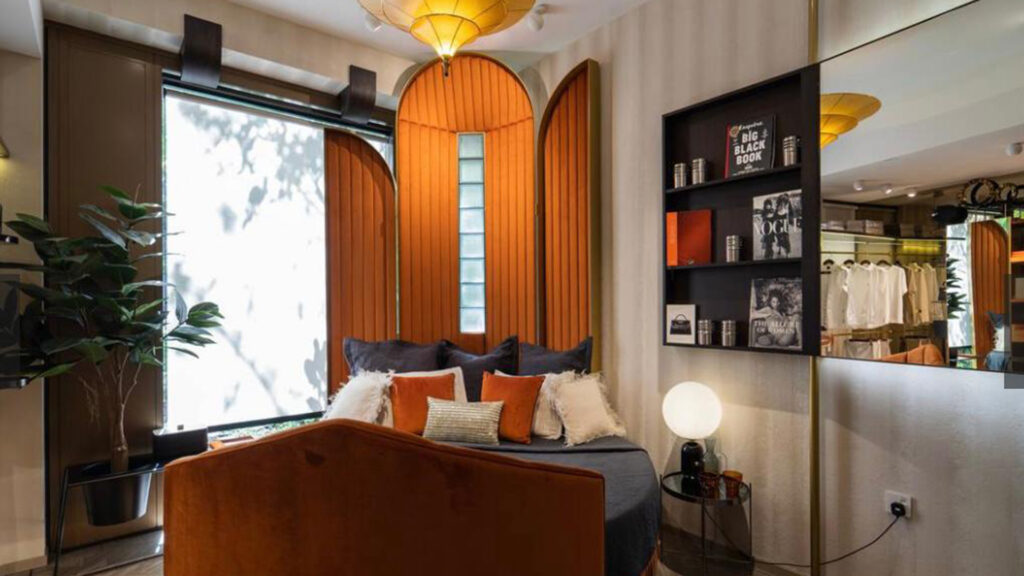 KLIMT Cairnhill Singapore luxury apartment property