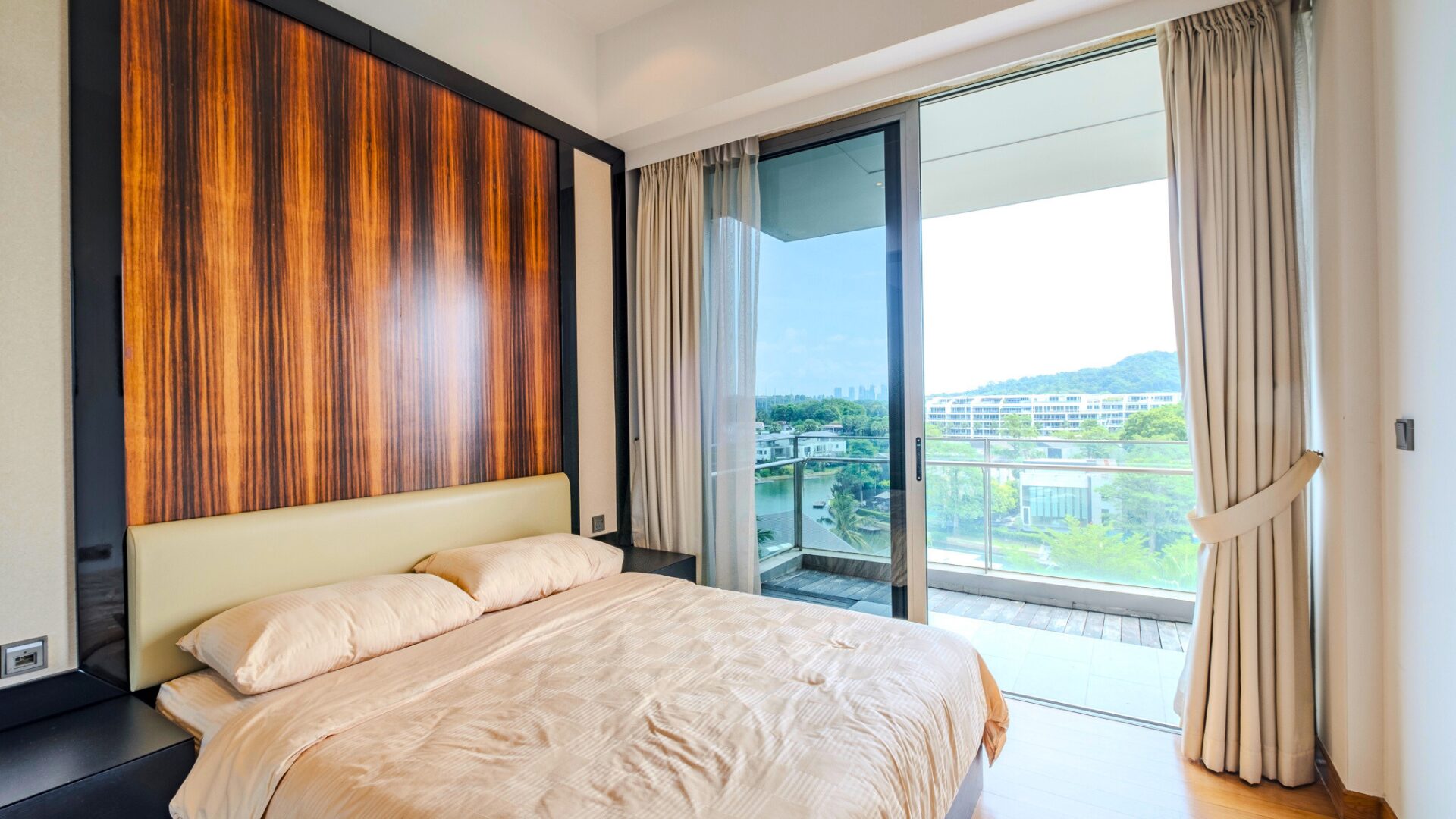 Seascape Singapore luxury apartments bedroom