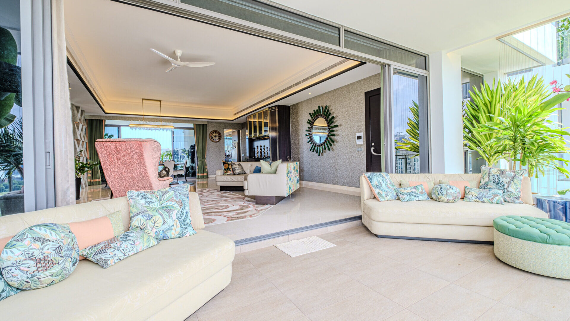 Jalan Mutiara Tanglin Latitude Balcony