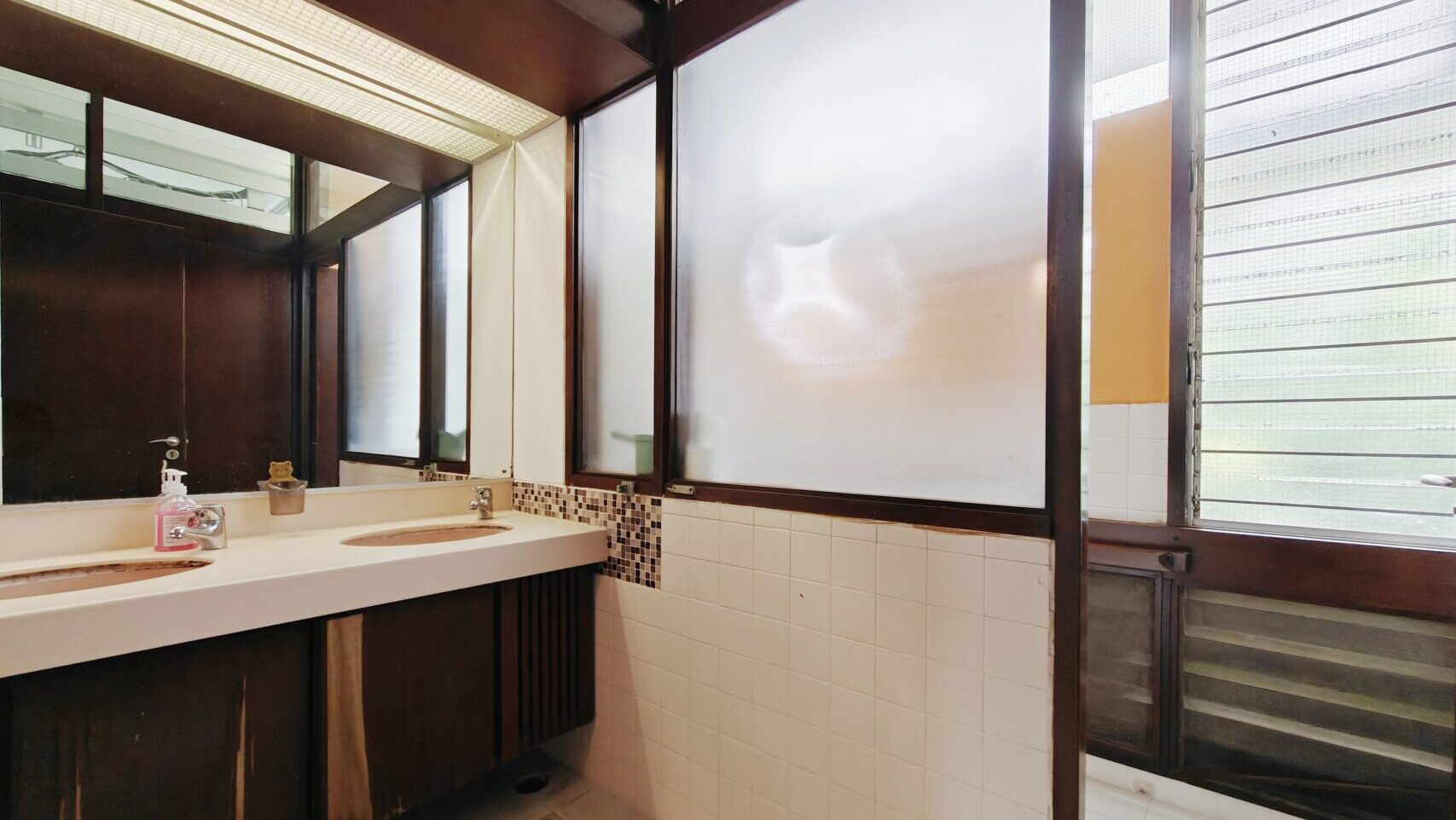 Bin Tong Park Bathroom Luxury Properties Singapore Luxury Homes