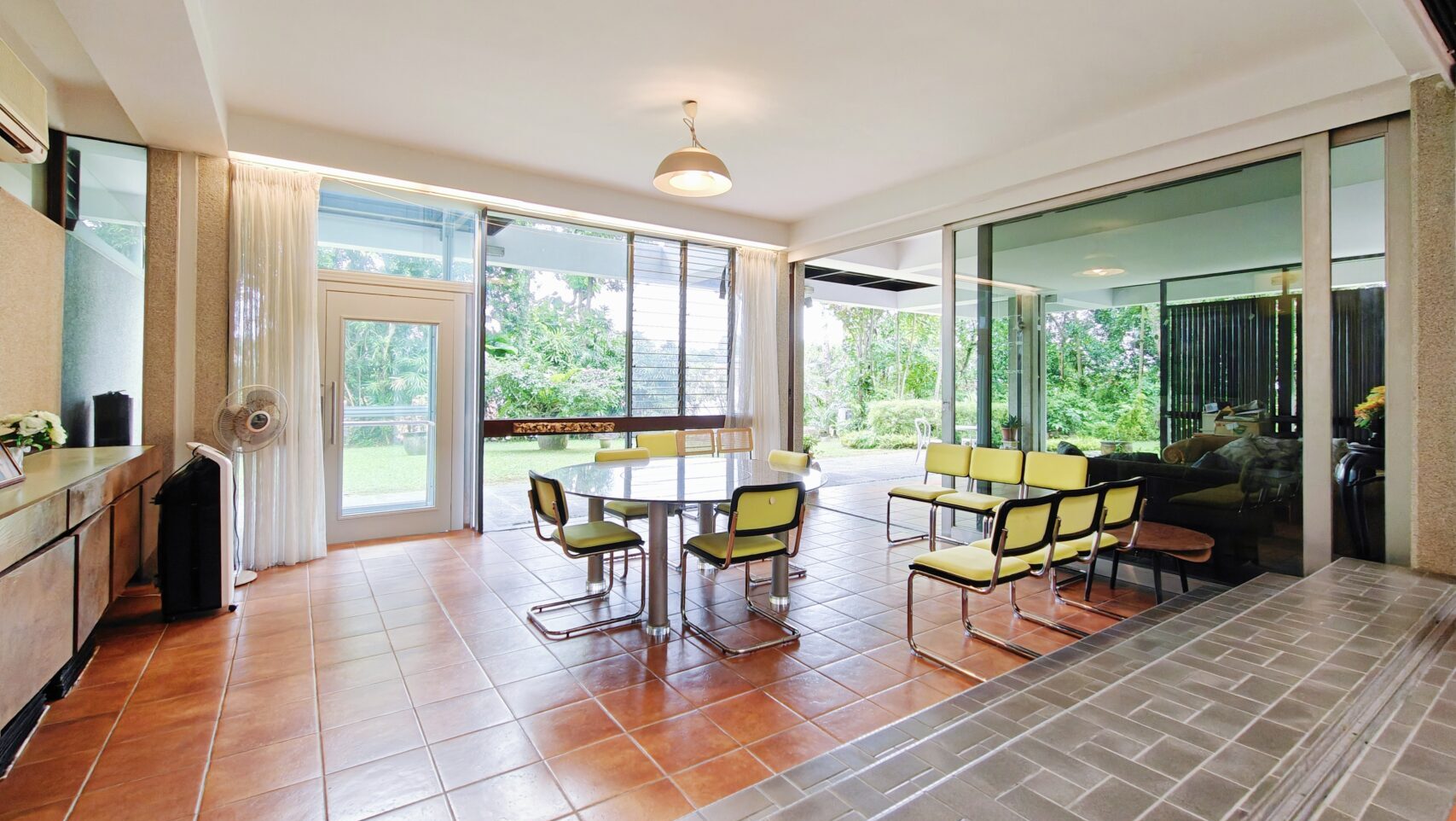 Bin Tong Park Dining Room Luxury Properties Singapore Luxury Homes