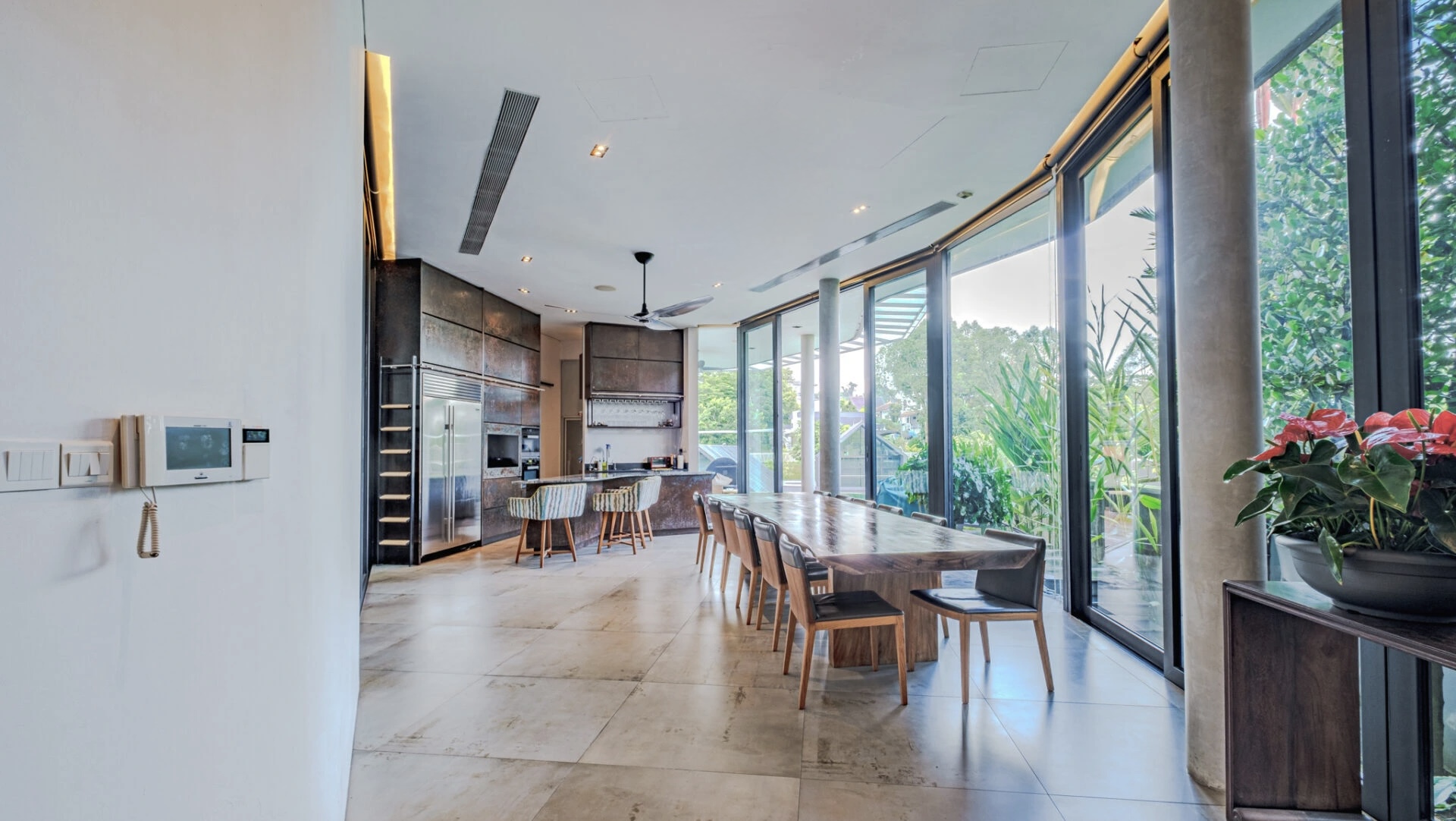 freehold detached house at Hong Kong Park Dining Room Luxury Properties Singapore Luxury Homes