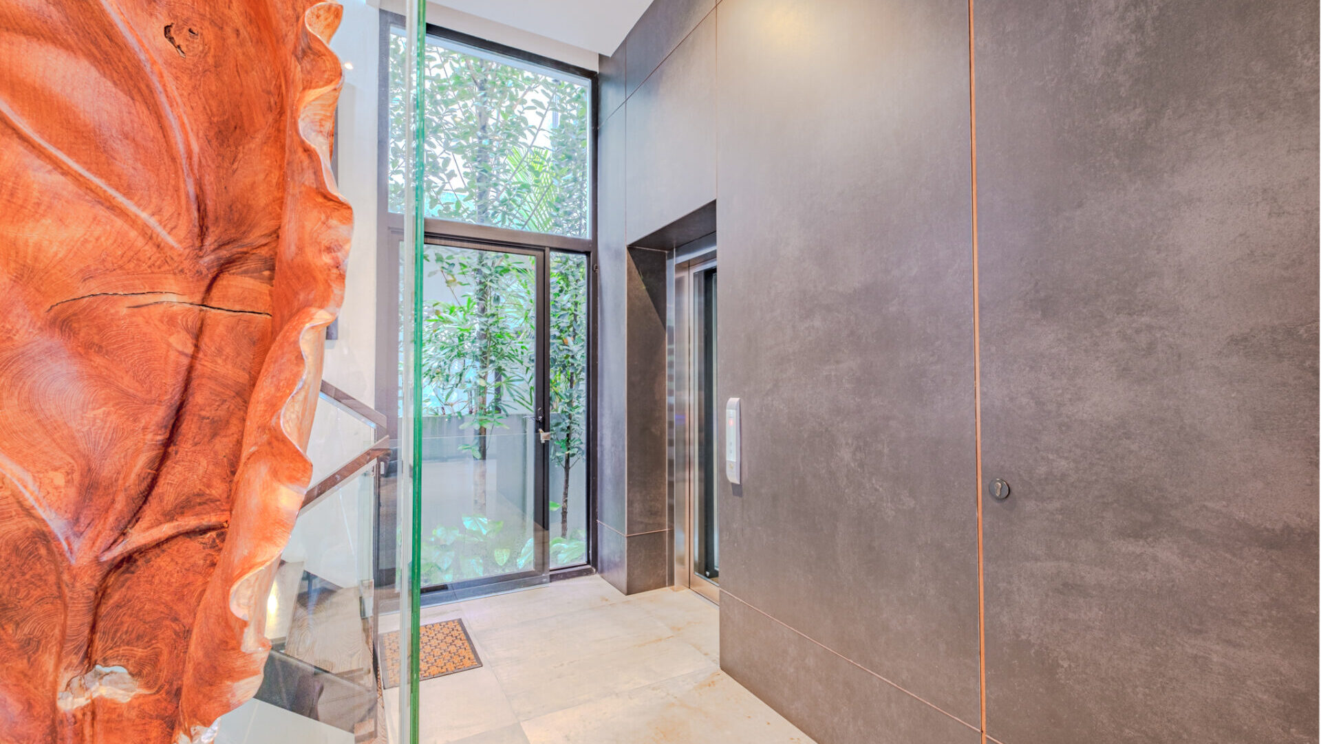 freehold detached house at Hong Kong Park Entrance Luxury Properties Singapore Luxury Homes