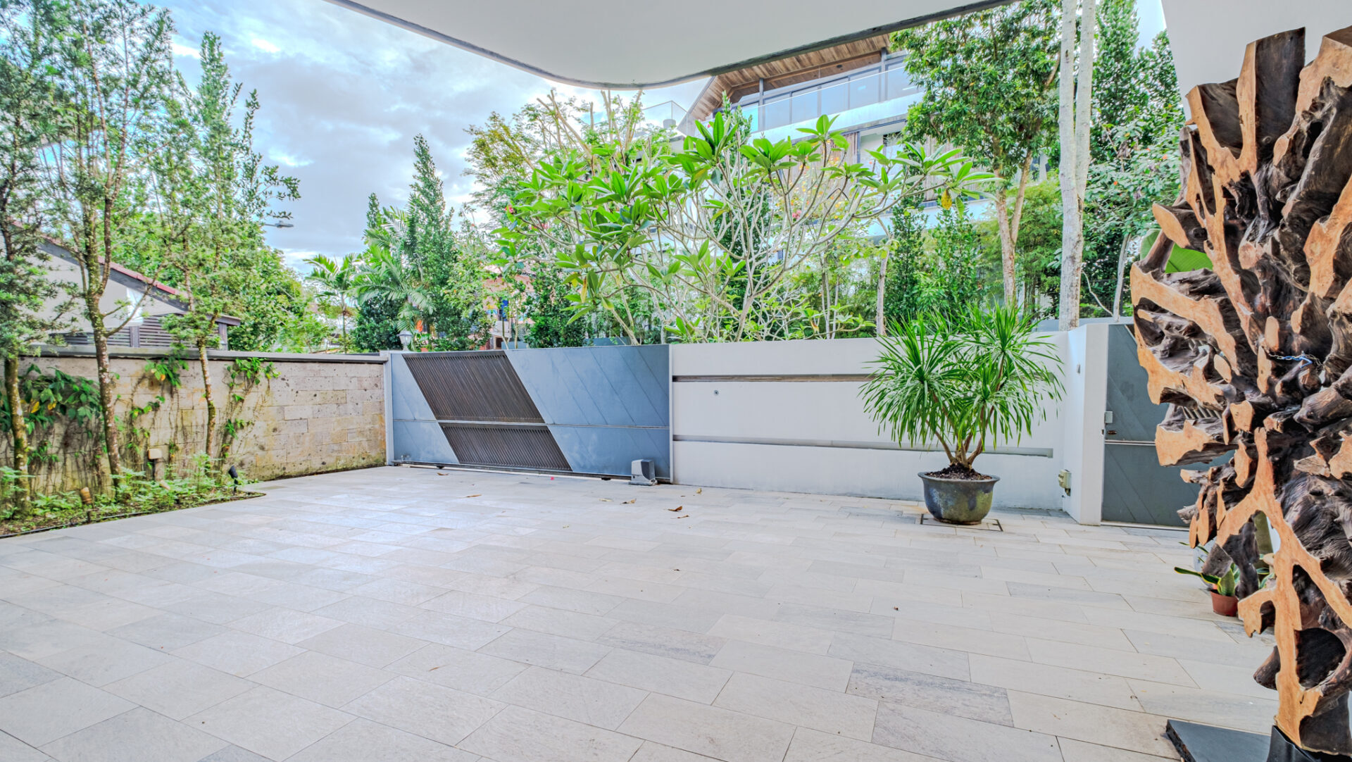 freehold detached house at Hong Kong Park Porch Luxury Properties Singapore Luxury Homes