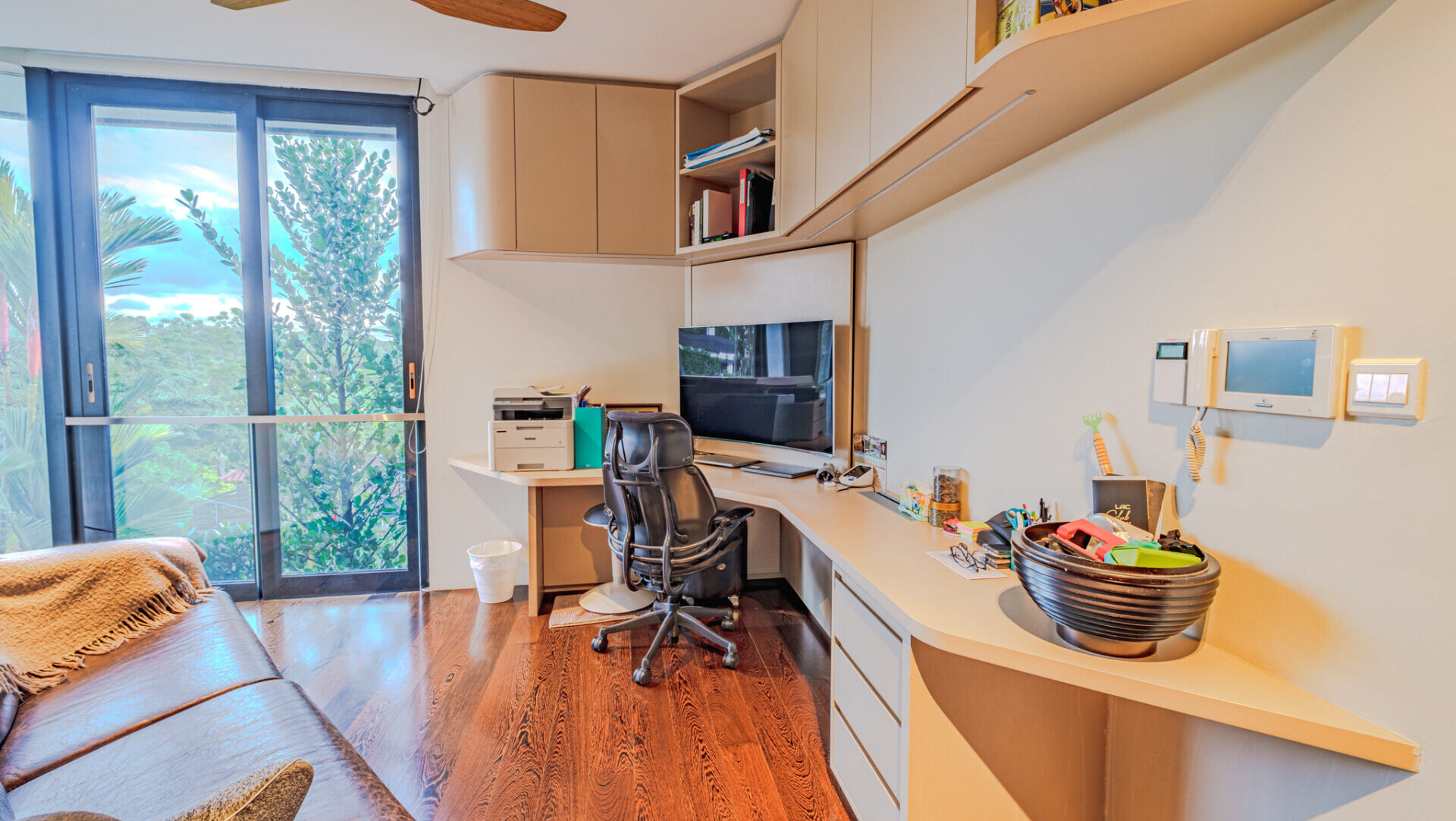 freehold detached house at Hong Kong Park Study Bedroom Luxury Properties Singapore Luxury Homes