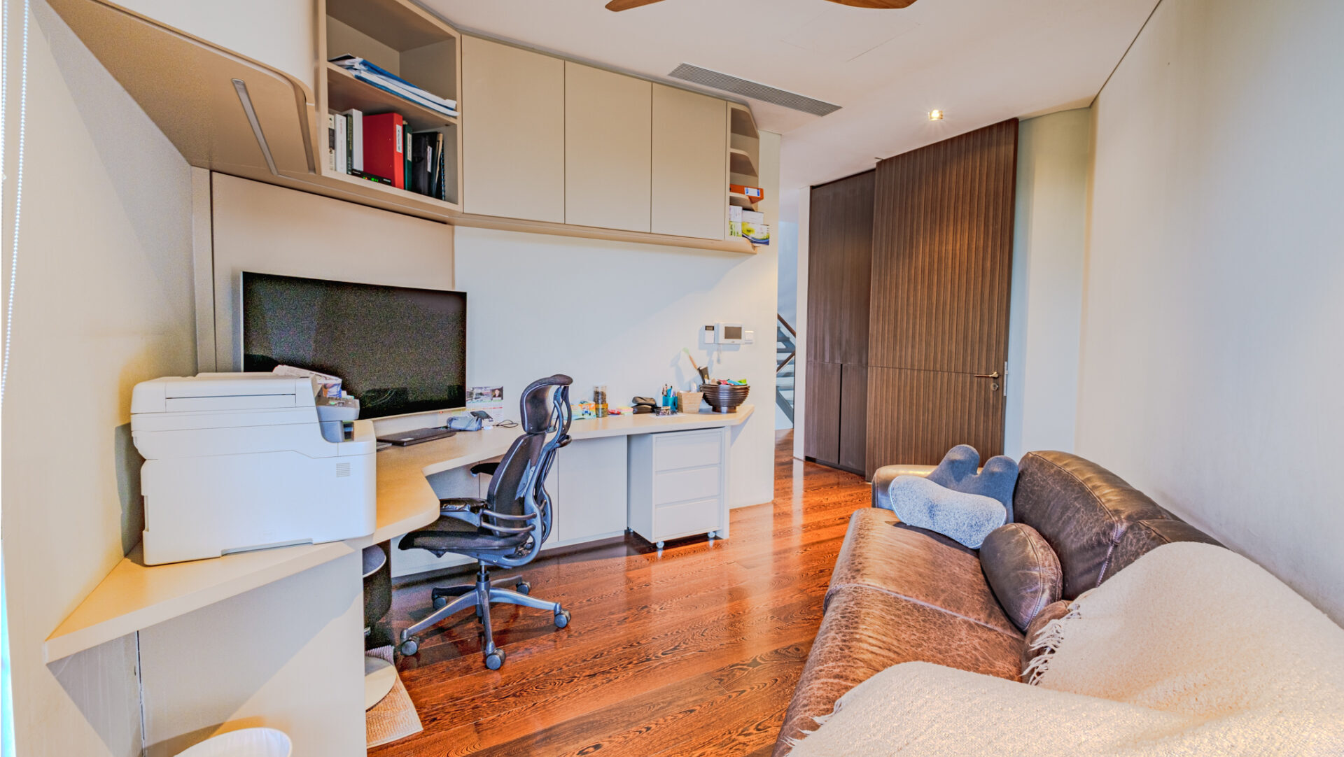 freehold detached house at Hong Kong Park Study Bedroom Luxury Properties Singapore Luxury Homes