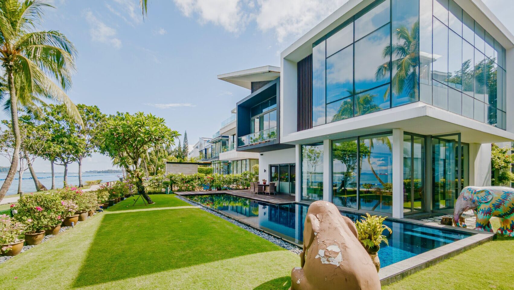 Ocean Drive Back Facade 2 Luxury Property Singapore Luxury Homes