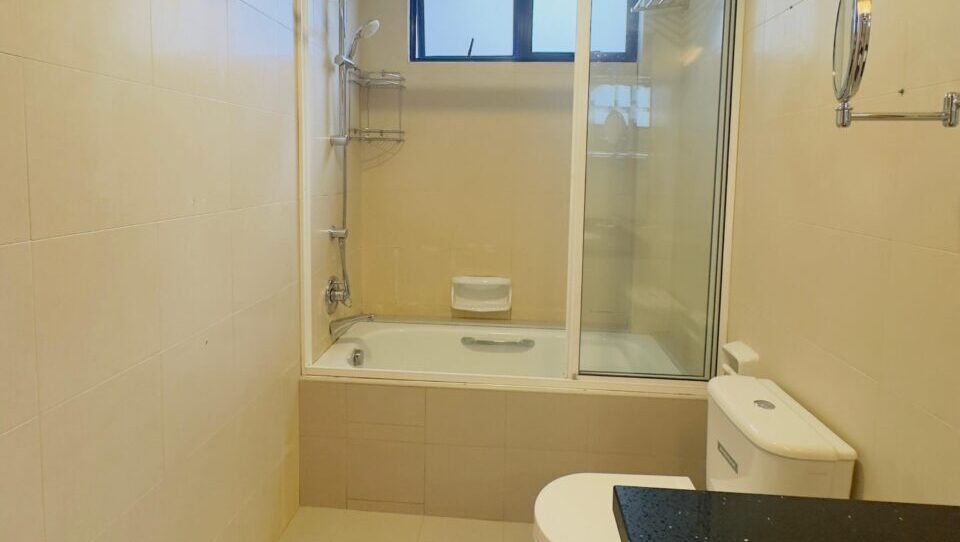 Kellet_Court_Master_Bathroom_1_Luxury_Property_Singapore_Luxury_Homes