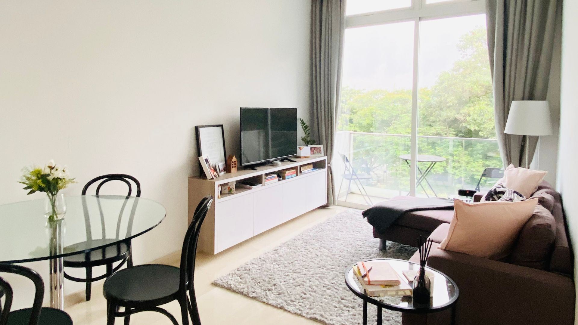 SeaSuites_at_Pasir_Panjang_Living_Room_Luxury_Property_Singapore_Luxury_Homes