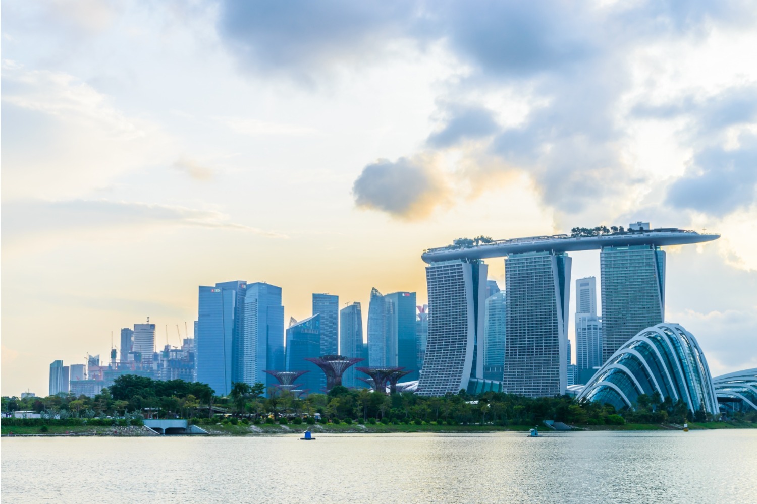 Benefit in singapore property investment for foreigners
