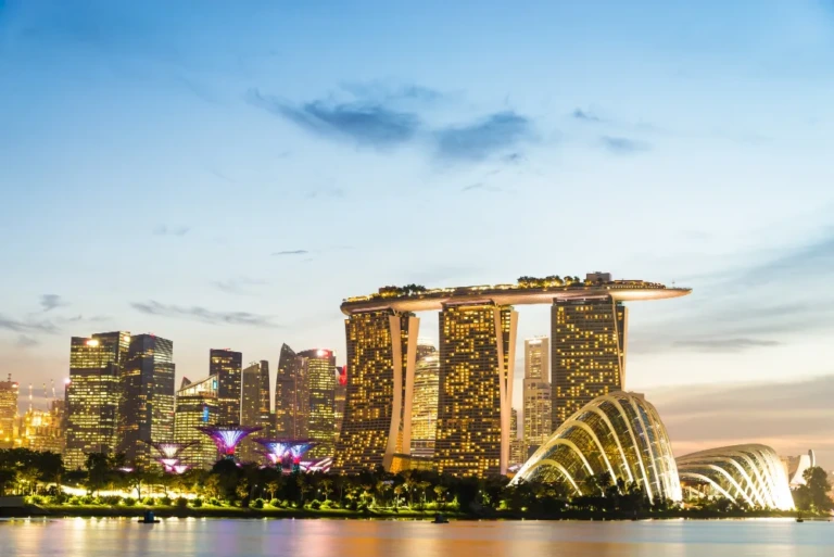 Discover Singapore’s finest luxury condos in prime locations.