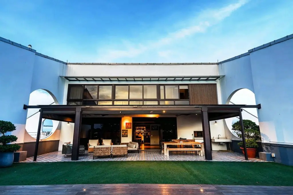 Private house in Singapore at Wing on Life Garden Penthouse