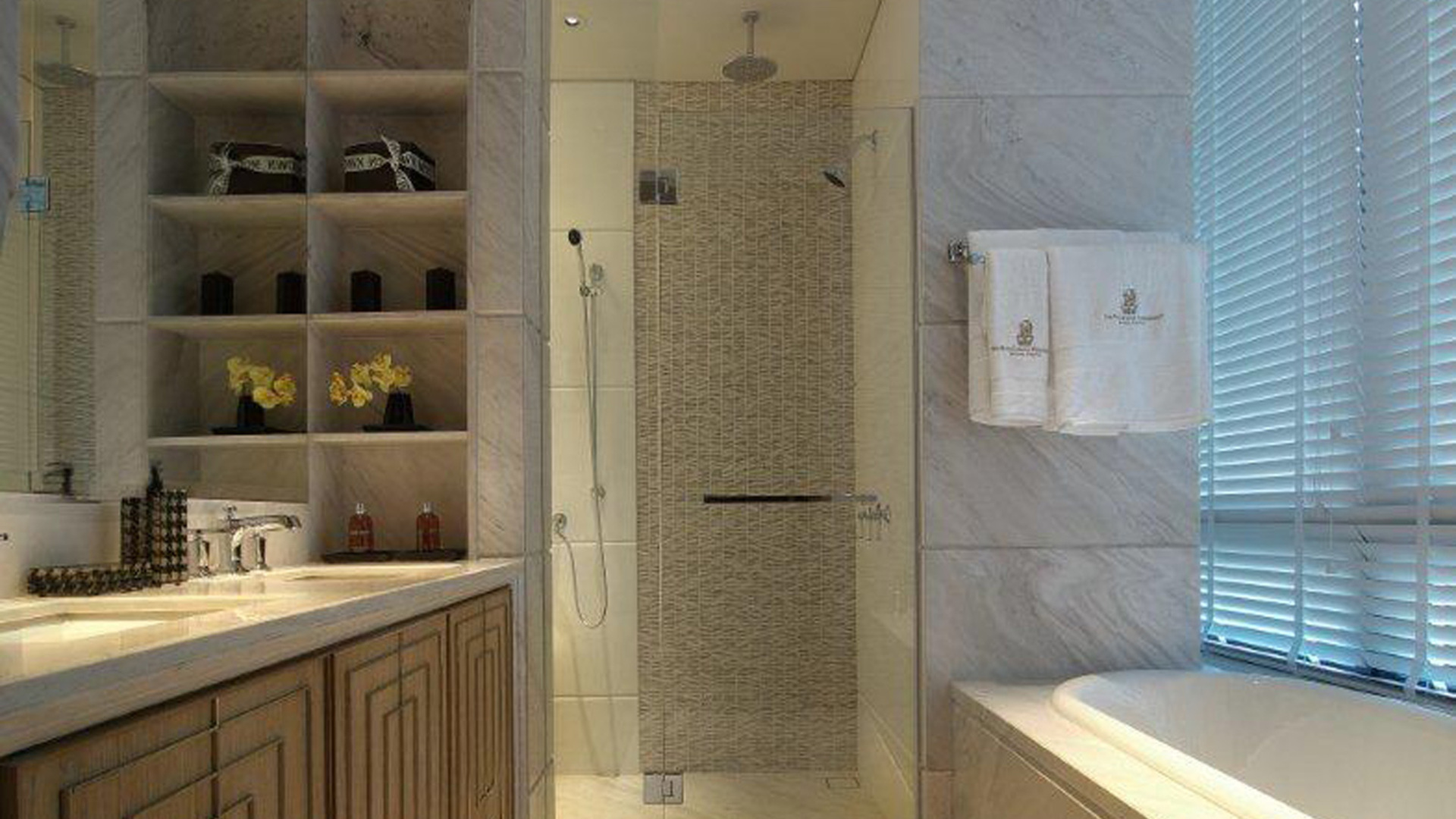 The Ritz-Carlton Residences Penthouse Singapore luxury apartments Bathroom