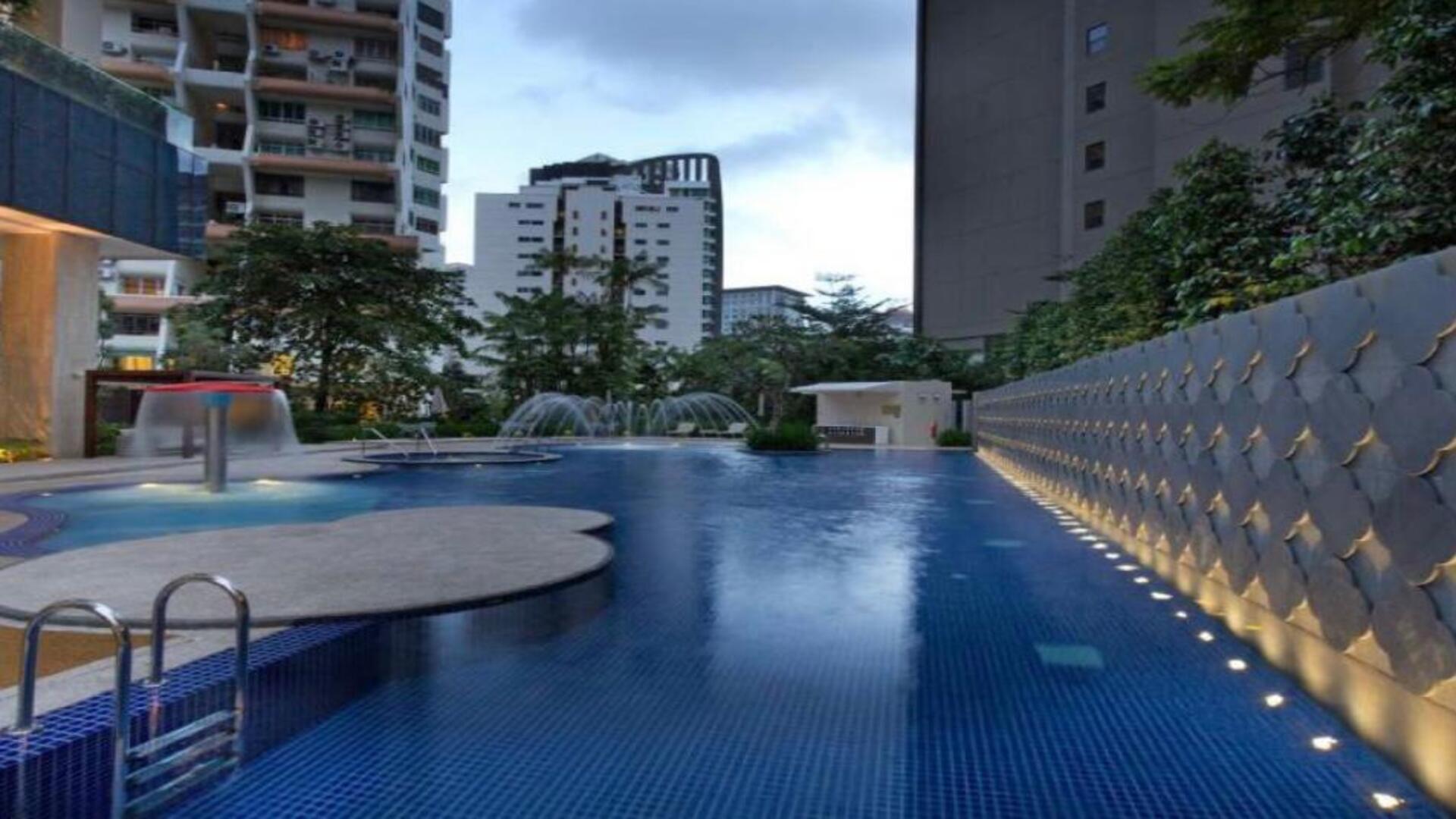 The Ritz-Carlton Residences Penthouse Singapore luxury apartments Pool