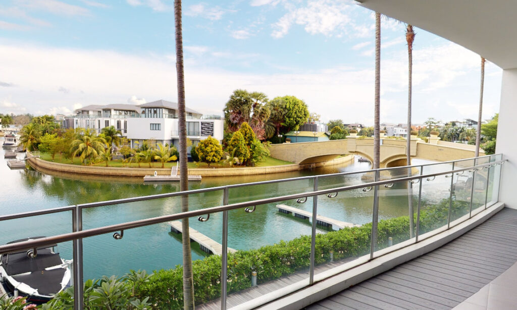 Turquoise_Balcony_View