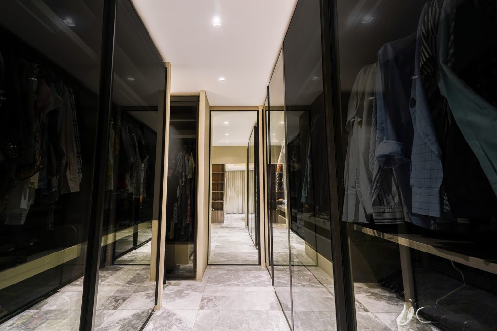 View of Sky-High Penthouse Condo: Garden Terrace & Whole Floor Master Suite